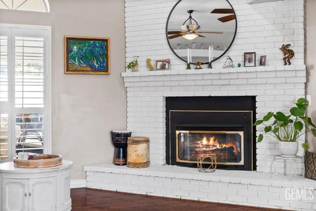 6001 Friedson Court, Bakersfield, CA 93306
