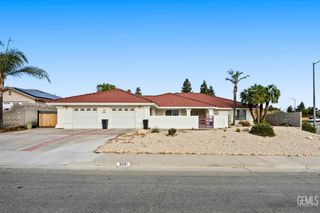 6001 Friedson Court, Bakersfield, CA 93306
