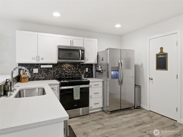 146 Valley Creek Drive, Port Angeles, WA 98362