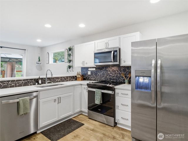 146 Valley Creek Drive, Port Angeles, WA 98362