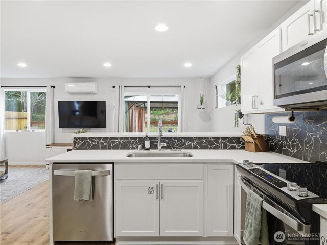 146 Valley Creek Drive, Port Angeles, WA 98362