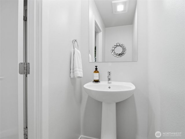 146 Valley Creek Drive, Port Angeles, WA 98362