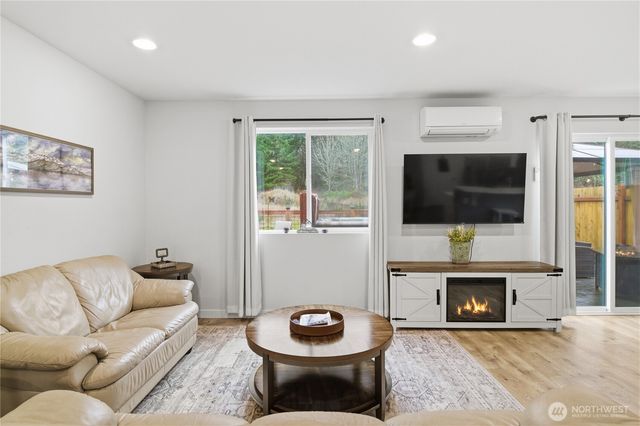 146 Valley Creek Drive, Port Angeles, WA 98362