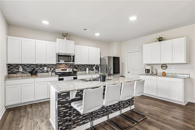 266 Creekview Way, Dallas, GA 30132