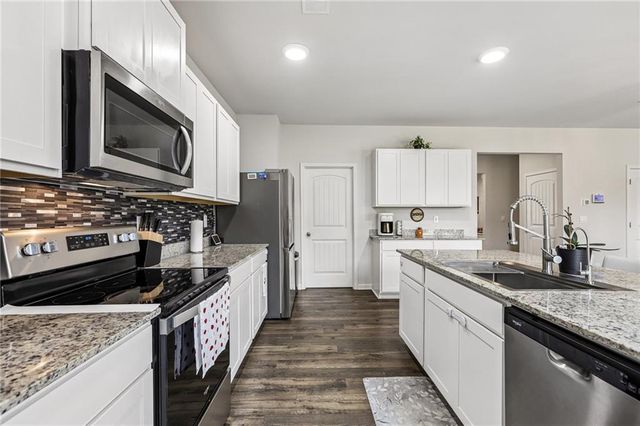 266 Creekview Way, Dallas, GA 30132