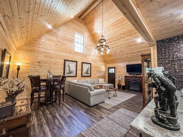 255 Lakeside Place, Avinger, TX 75630