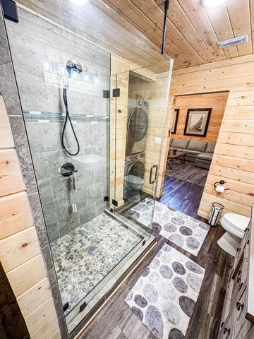 255 Lakeside Place, Avinger, TX 75630