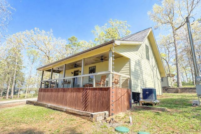 255 Lakeside Place, Avinger, TX 75630
