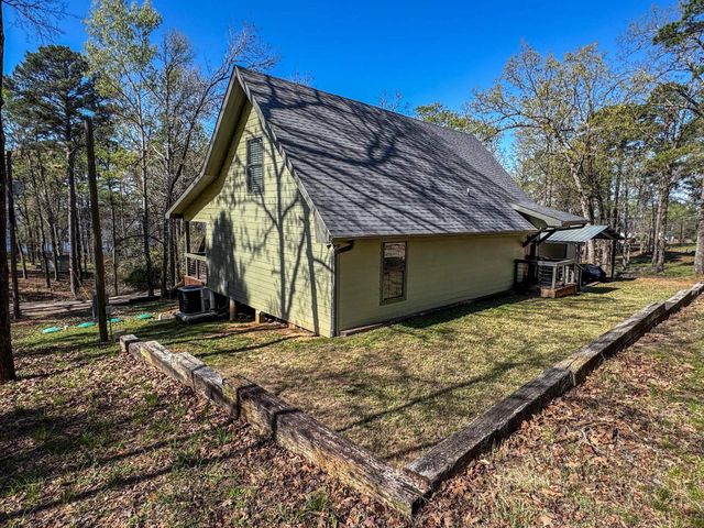 255 Lakeside Place, Avinger, TX 75630