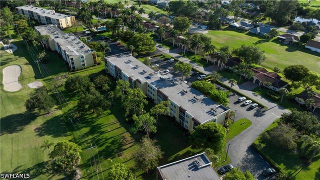 1086 Forest Lakes DR 9303, Naples, FL 34105
