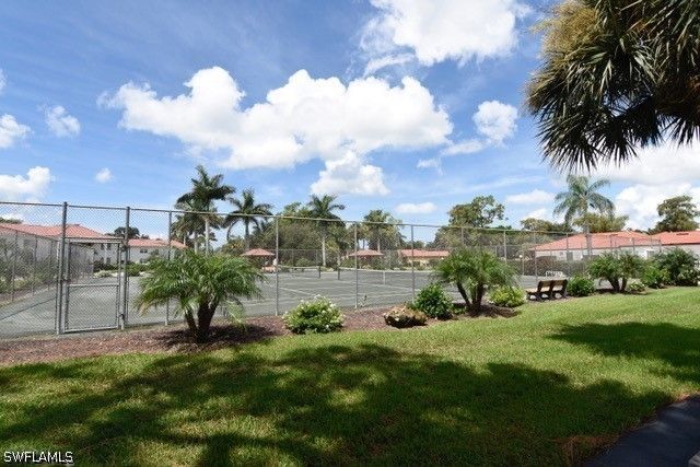 1086 Forest Lakes DR 9303, Naples, FL 34105