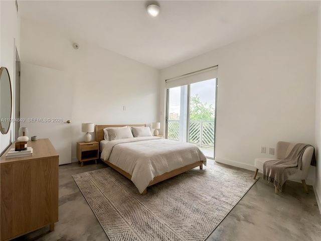 761 NW 1st St 302, Miami, FL 33128