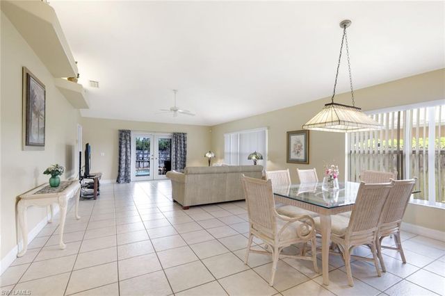 765 101st AVE N, Naples, FL 34108