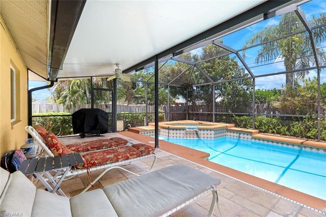 765 101st AVE N, Naples, FL 34108