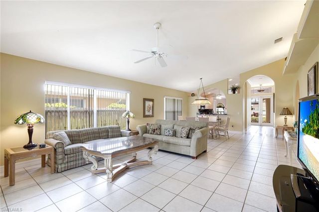 765 101st AVE N, Naples, FL 34108