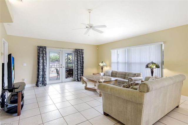 765 101st AVE N, Naples, FL 34108