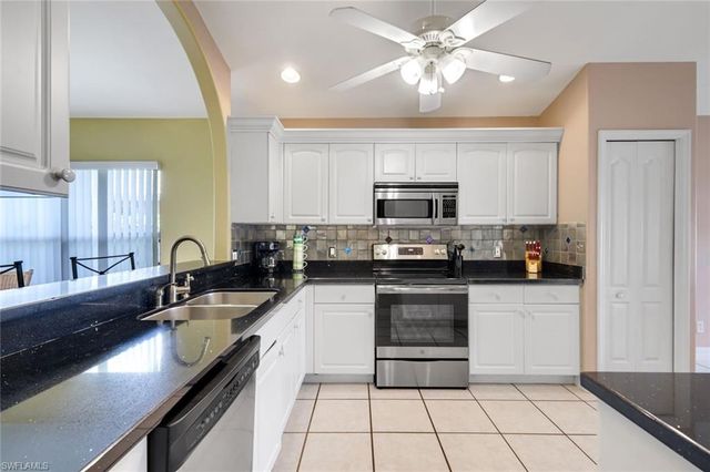 765 101st AVE N, Naples, FL 34108