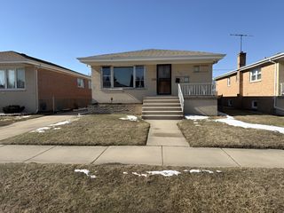 354 Calhoun Avenue, Calumet City, IL 60409