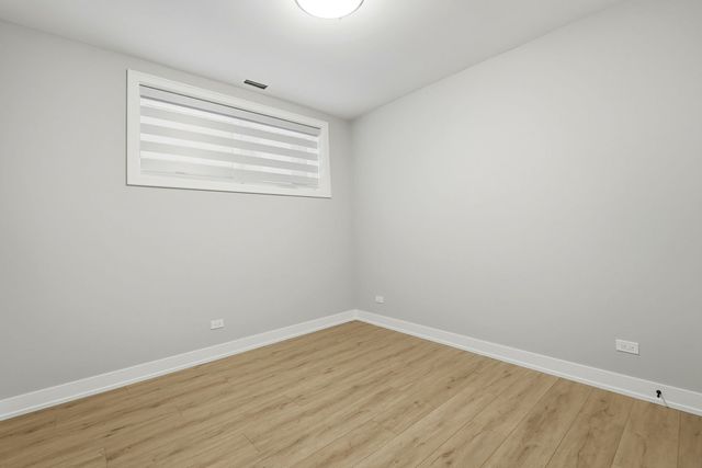 2355 W Flournoy Street G01, Chicago, IL 60612