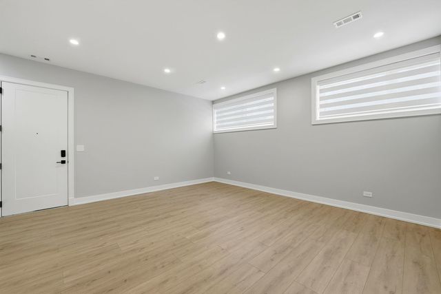 2355 W Flournoy Street G01, Chicago, IL 60612