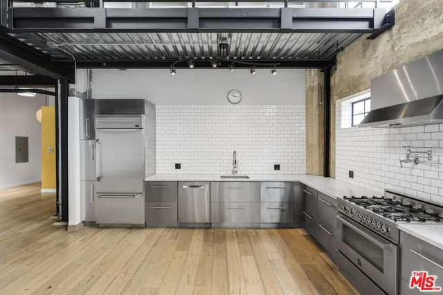 420 S SAN PEDRO Street 106, Los Angeles, CA 90013