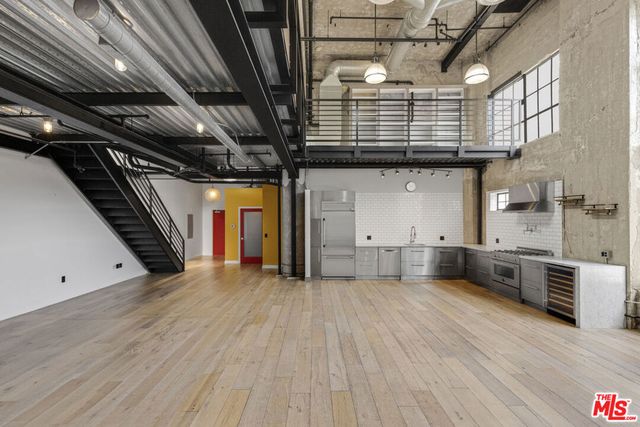 420 S SAN PEDRO Street 106, Los Angeles, CA 90013