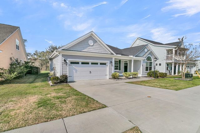 569 Pendleton Drive, Moncks Corner, SC 29461