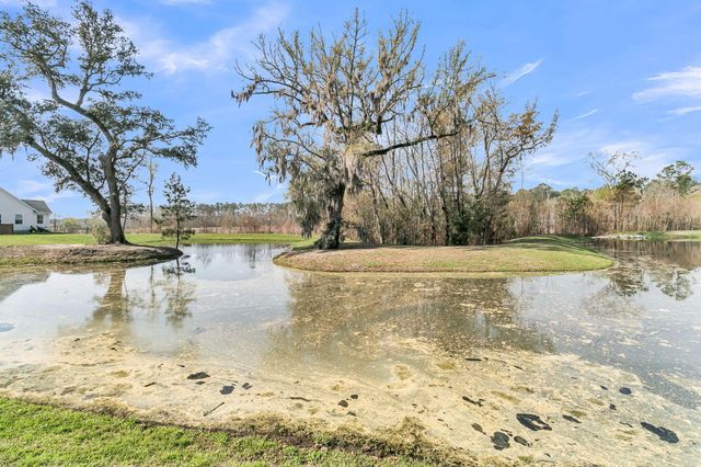 569 Pendleton Drive, Moncks Corner, SC 29461