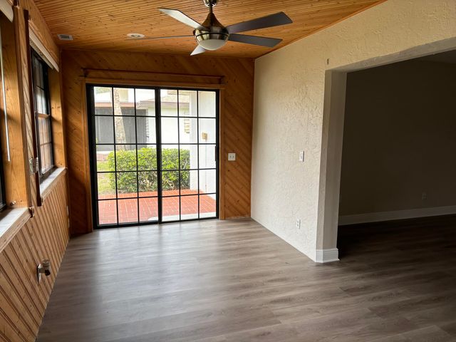 255 Paradise Boulevard 18, Indialantic, FL 32903
