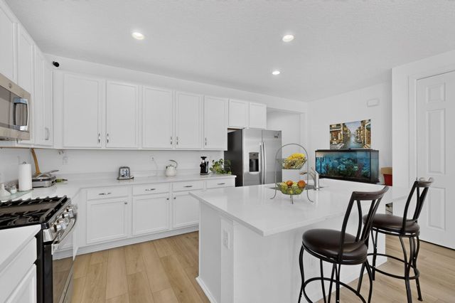 1445 Valle De Colores Street NW, Los Lunas, NM 87031