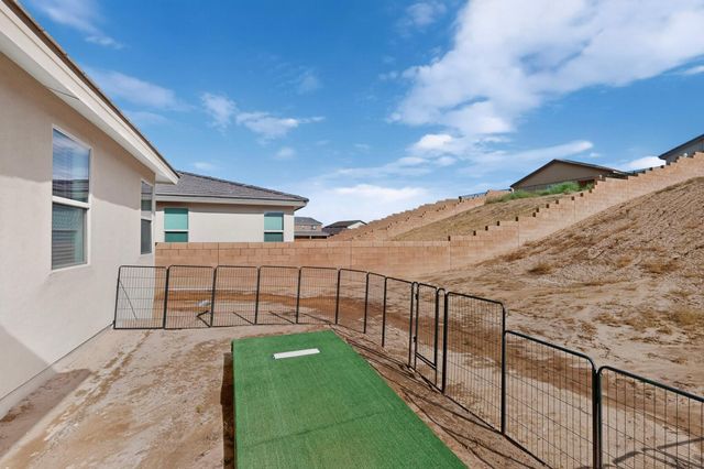 1445 Valle De Colores Street NW, Los Lunas, NM 87031