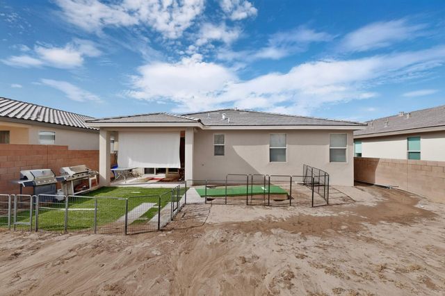 1445 Valle De Colores Street NW, Los Lunas, NM 87031
