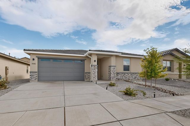 1445 Valle De Colores Street NW, Los Lunas, NM 87031