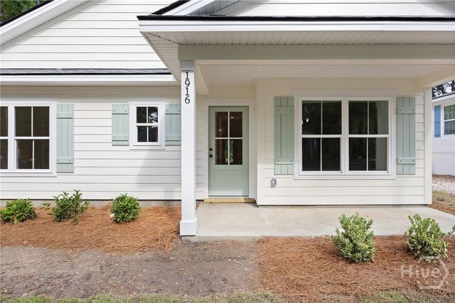 1916 Delaware Street, Savannah, GA 31404