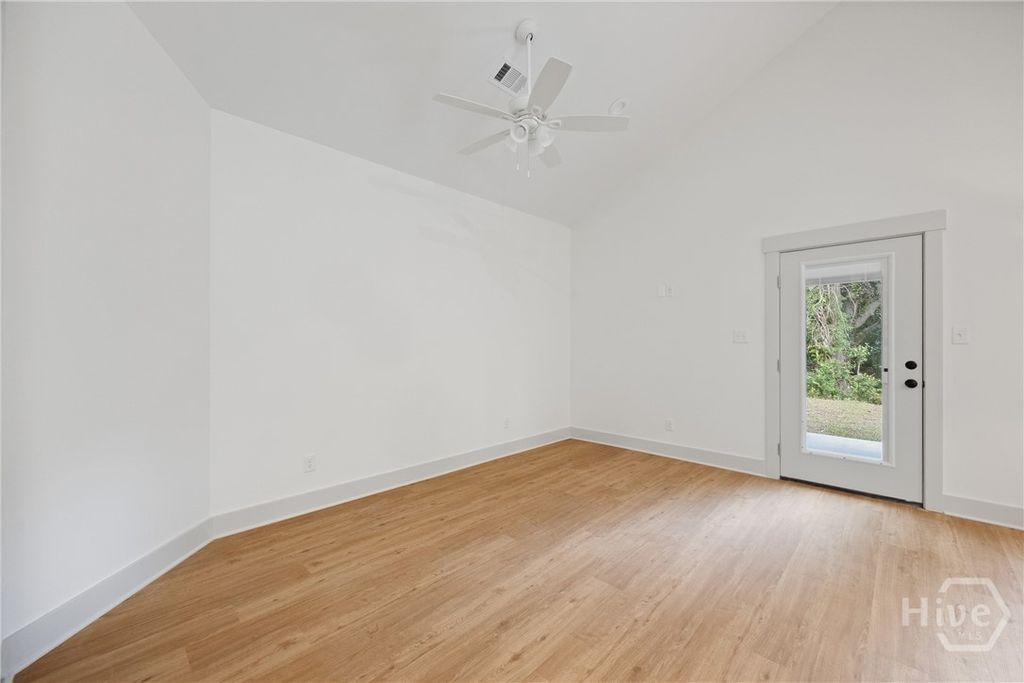 Image 13 of property listing at 1916 Delaware Street, Savannah, GA 31404