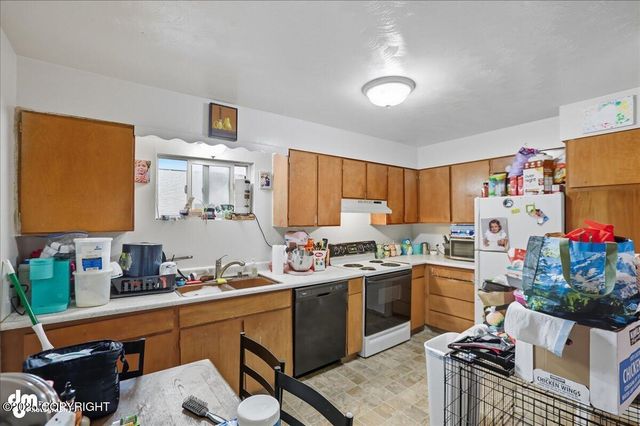 740 N Bragaw Street, Anchorage, AK 99508