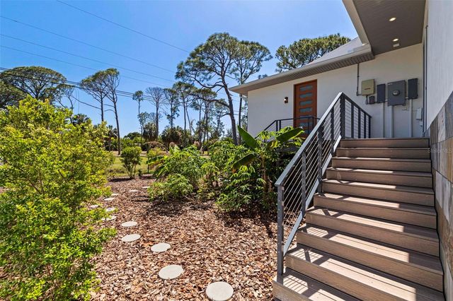 322 80TH AVENUE NE, St Petersburg, FL 33702