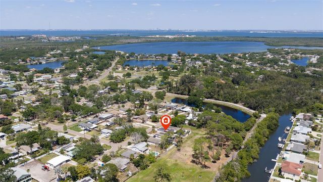 322 80TH AVENUE NE, St Petersburg, FL 33702