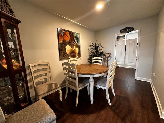 209 W Lee, Sulphur, LA 70663