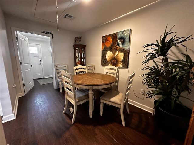 209 W Lee, Sulphur, LA 70663