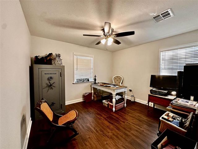 209 W Lee, Sulphur, LA 70663