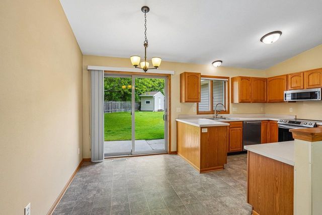 7526 Crawling Stone Road, Madison, WI 53719