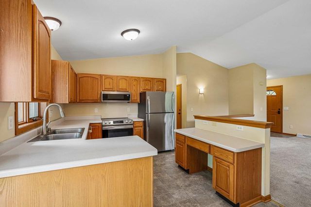 7526 Crawling Stone Road, Madison, WI 53719