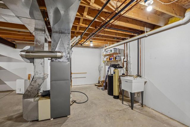 7526 Crawling Stone Road, Madison, WI 53719
