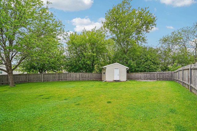 7526 Crawling Stone Road, Madison, WI 53719