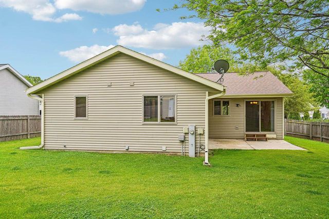 7526 Crawling Stone Road, Madison, WI 53719
