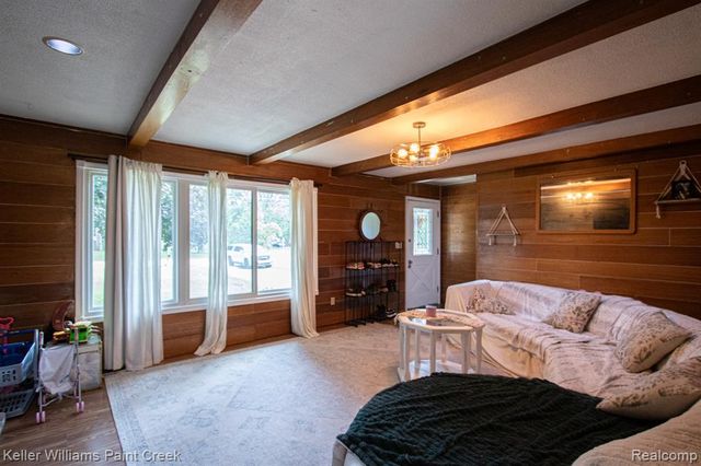 2334 S Term Street, Burton, MI 48519