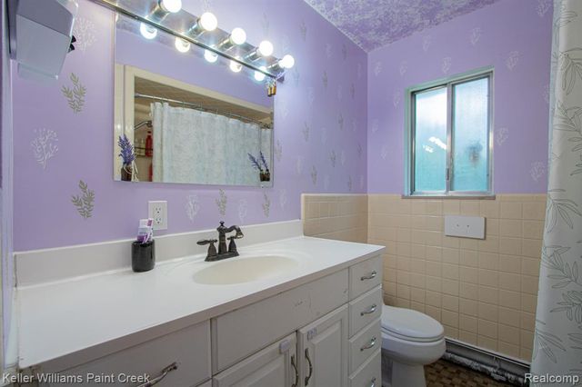 2334 S Term Street, Burton, MI 48519