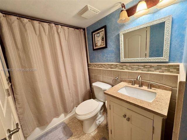 3909 N Ocean Blvd 208, Fort Lauderdale, FL 33308