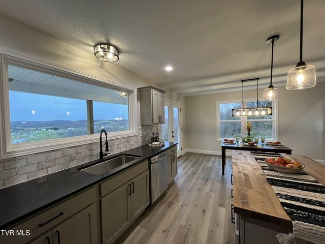 115 Red Tail Ridge, Greeneville, TN 37743